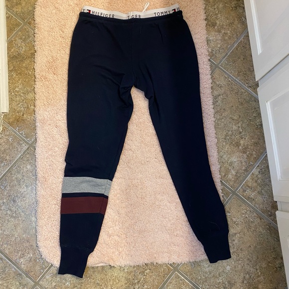 COPY - Tommy Hilfiger Sweatpants - Picture 4 of 4